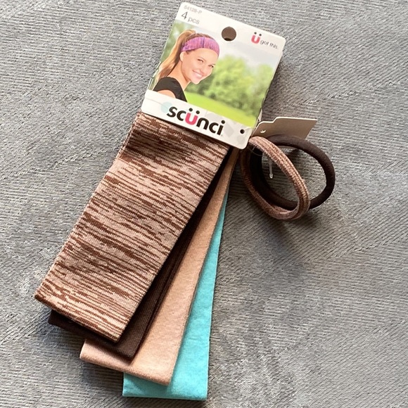 scunci Accessories - Scunci Headbands NWT Set of Four